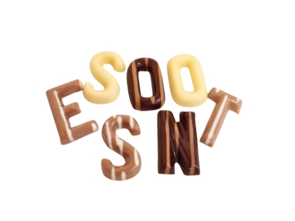 Mini lettertjes deco per 100 gram